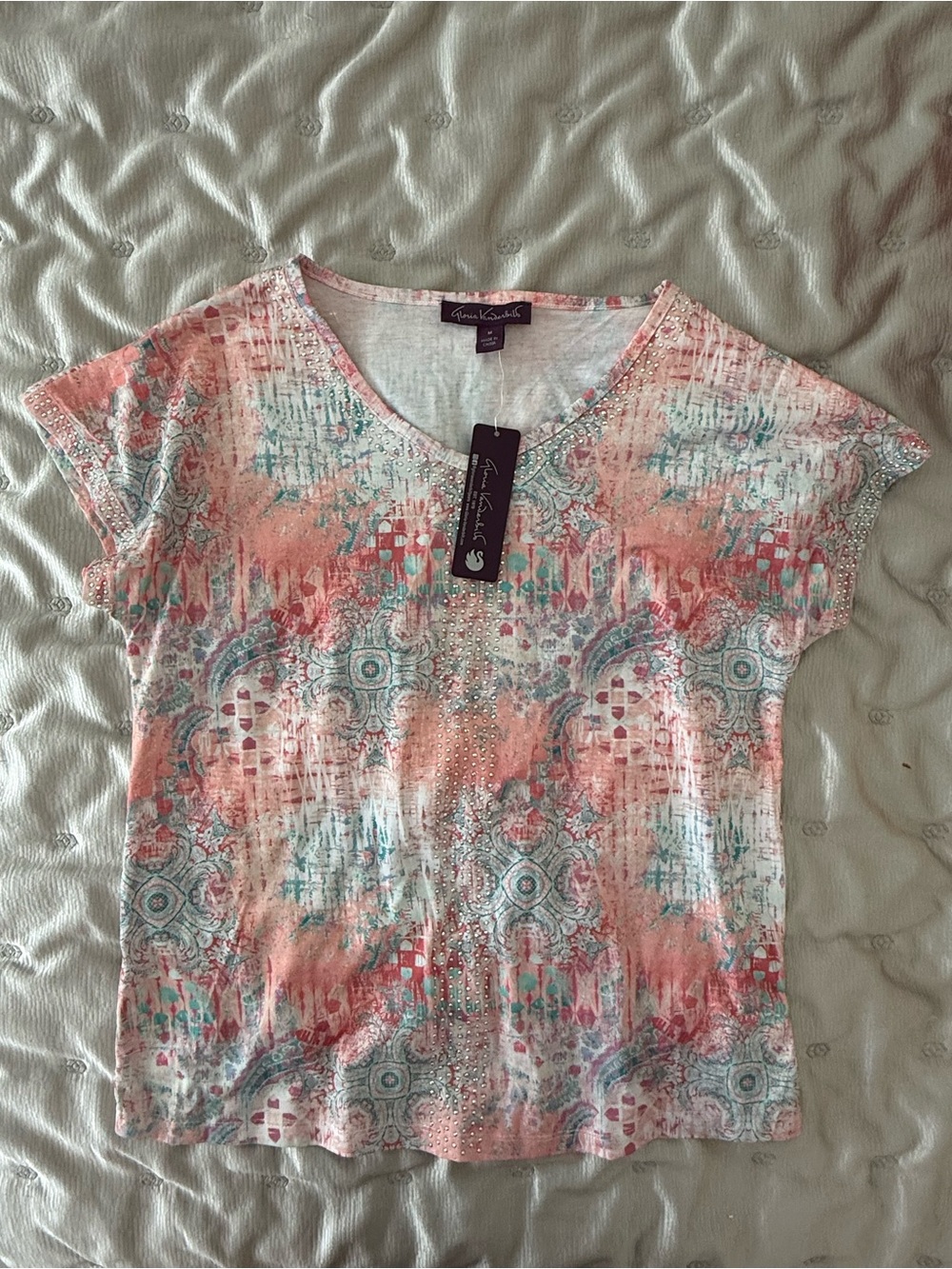 Gloria Vanderbilt Coral and Teal Short Sleeve V-Neck Top with Rhinestones - Picture 3 of 5
